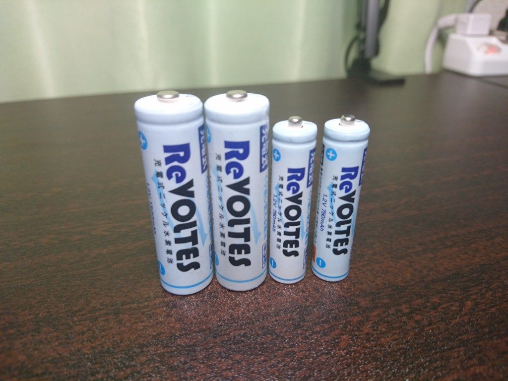 毎週更新 充電式電池 単3 単三 充電池 充電式 単三電池 単3電池 充電電池 1500mAh ニッケル水素電池 ソーラーライト用 AA 1.2V 時 